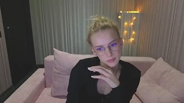 kittie_like18's cam snapshot