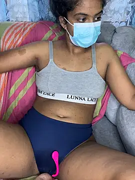 SukiyamaAsia's cam snapshot