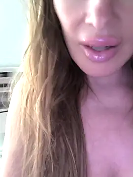 missjenn_x live sex cam