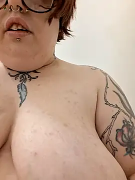 SPICYMISFIT's cam snapshot