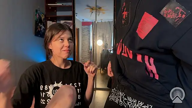 t_files_x's cam snapshot