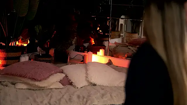 KellyMathews's cam snapshot