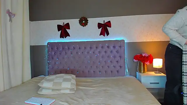 NikkiBustt's cam snapshot