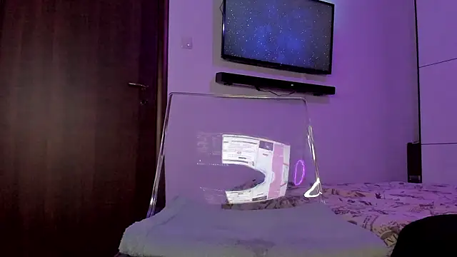 Bri4anna's cam snapshot