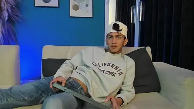 Marcus_and_Tony live sex cam