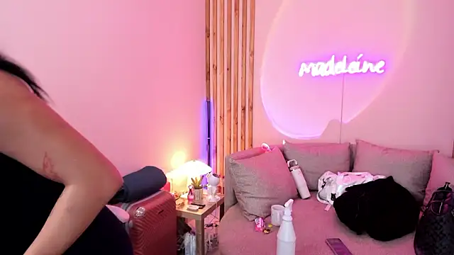 MadeleineSanez live sex cam