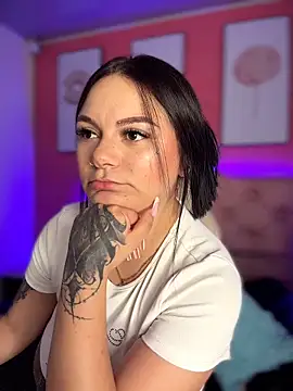 Megaan__More's cam snapshot