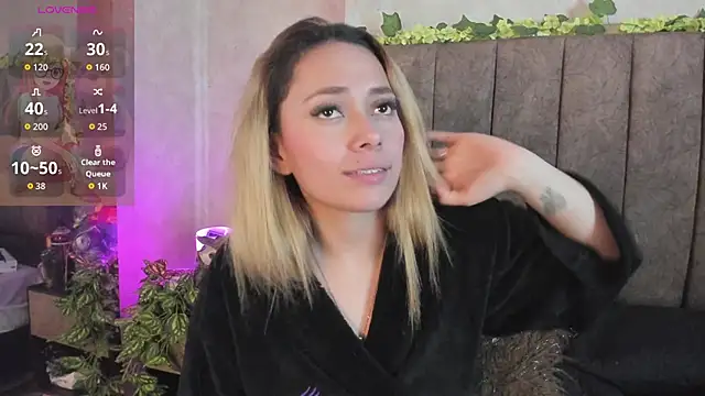 LanaMills_ live sex cam