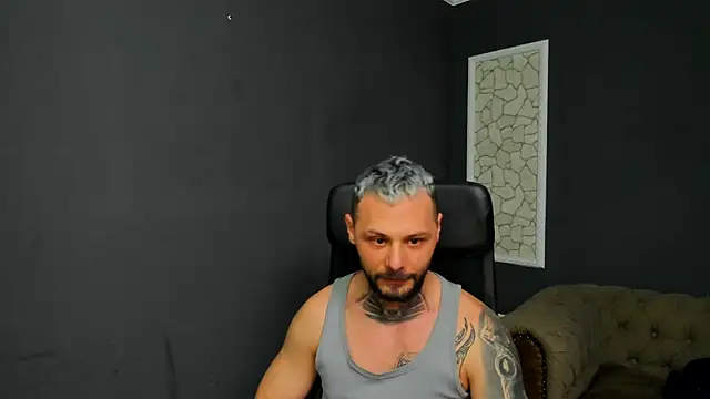 BrianHunts live sex cam