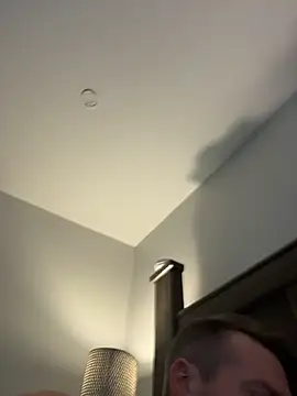 DILFiGuess1 live sex cam