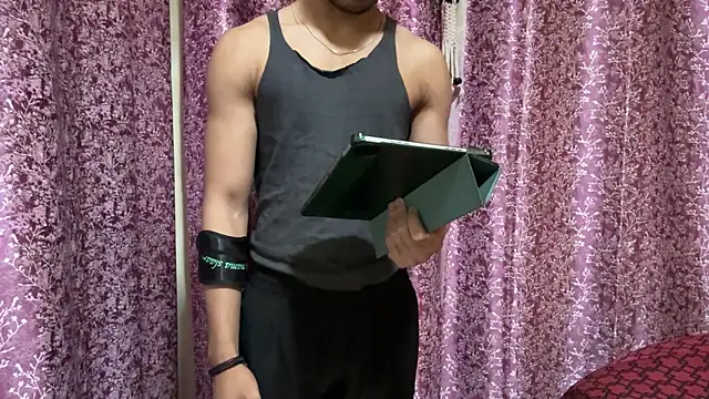 BadBoyBeast's cam snapshot