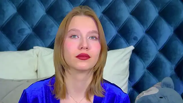 LiliLinn live sex cam