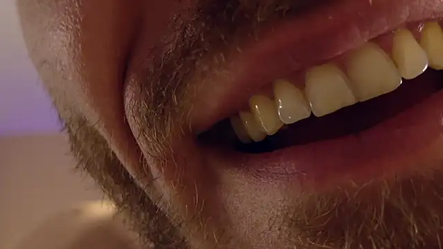 J0nMuscle live sex cam