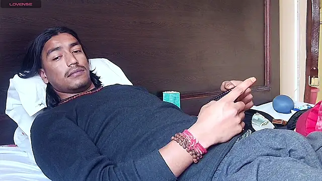 Gre3k_god's cam snapshot