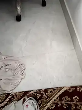 Romantic_rakesh_12's cam snapshot