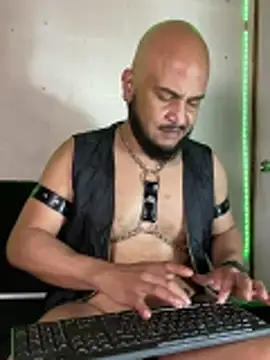 the_master_foal_ live sex cam