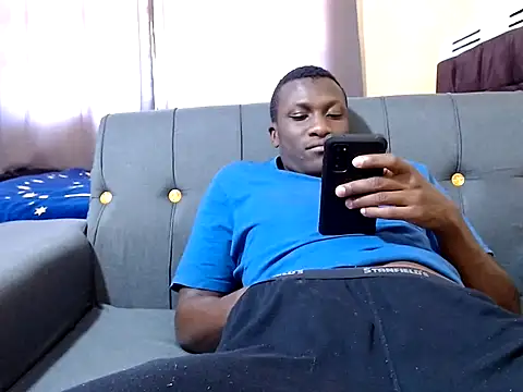 Bruze-Jade's cam snapshot