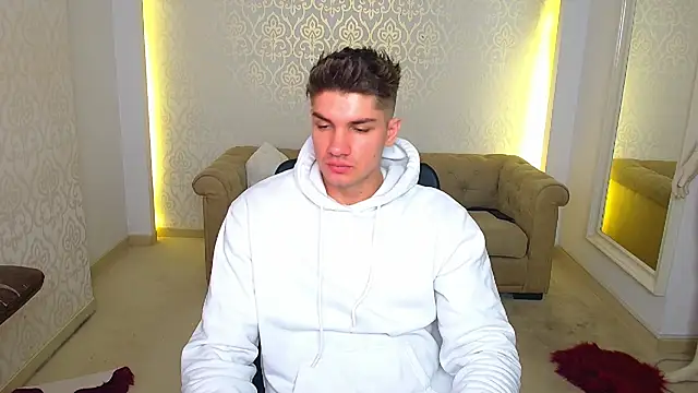 MaxKaiden's cam snapshot