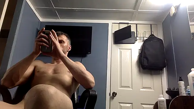 sexyhotstud12 live sex cam