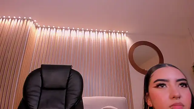 SophieLanne's cam snapshot