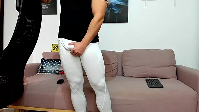 BrutusK08 live sex cam