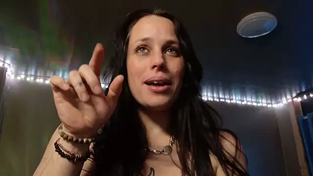 mavismable's cam snapshot