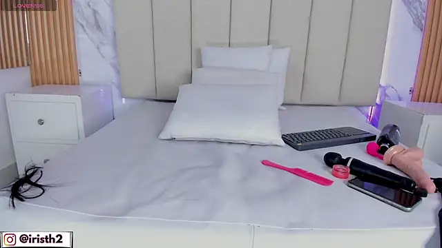 Iris_Thompson_ live sex cam