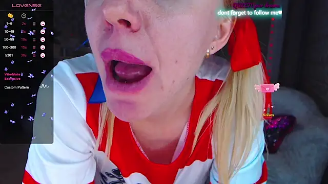 LiSinDoll live sex cam