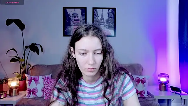 VioletaBloom live sex cam