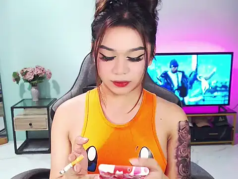 SexxyTsLoverr live sex cam