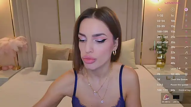 BellaHalles's cam snapshot