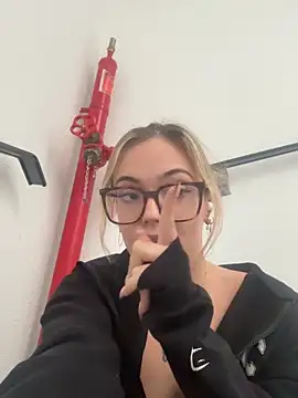 zoeypink live sex cam