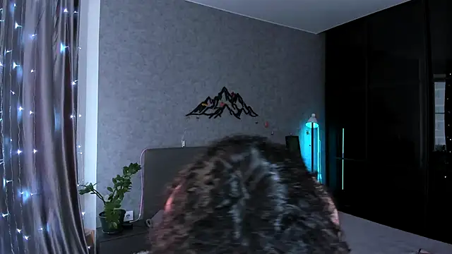 _CurlySue_'s cam snapshot