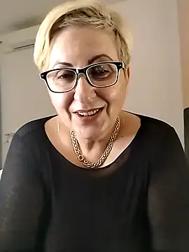 Pumabionda live sex cam