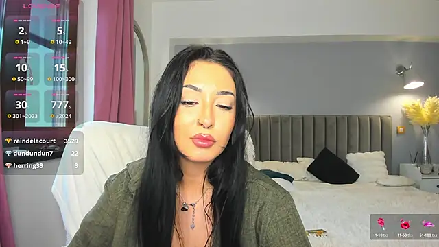 Awesome_Jolie live sex cam
