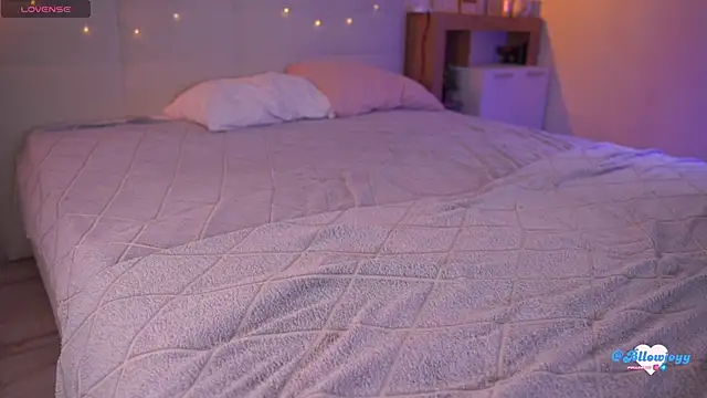 Bllowjoyy's cam snapshot