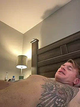 DILFiGuess1's cam snapshot