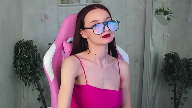 Alicia_Adammss's cam snapshot