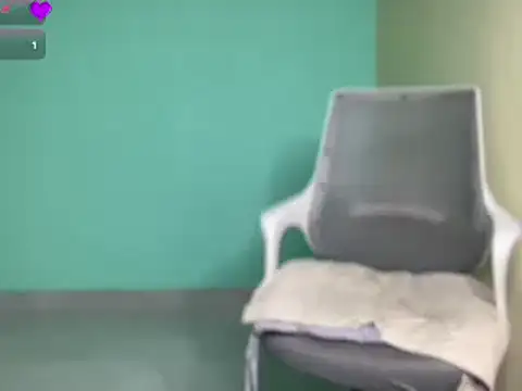 classy_kritii's cam snapshot