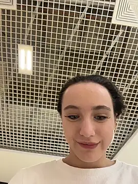 MiaTee's cam snapshot