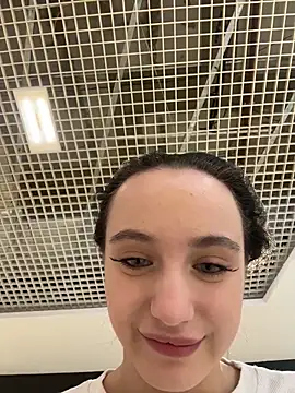 MiaTee's cam snapshot