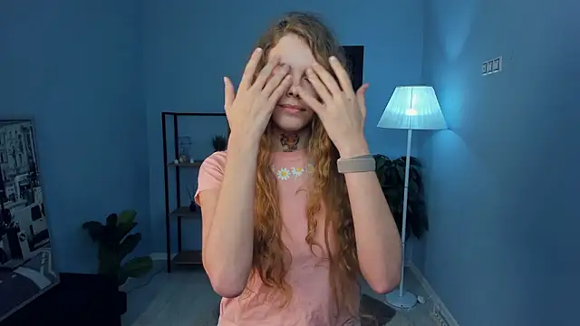 RayaNenlia live sex cam