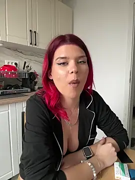 RiriRoseey live sex cam