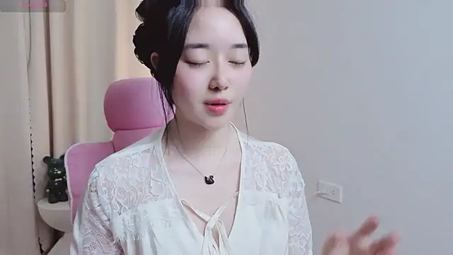 Miu-999 live sex cam