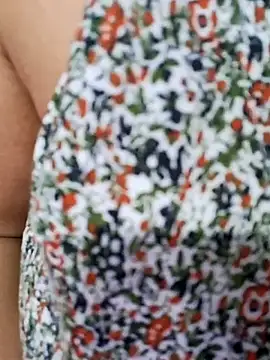 babyjunee12 live sex cam