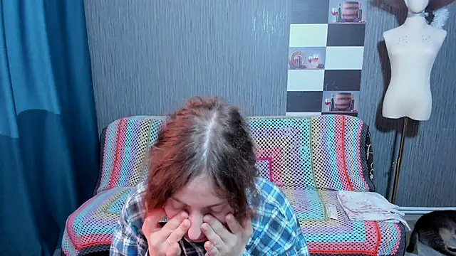 pa1e_pr1ncess's cam snapshot