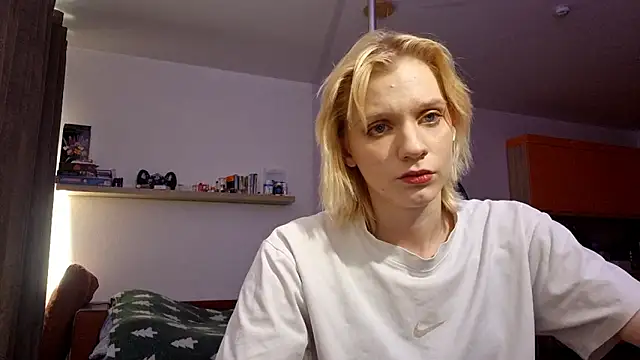 AuraNevera's cam snapshot