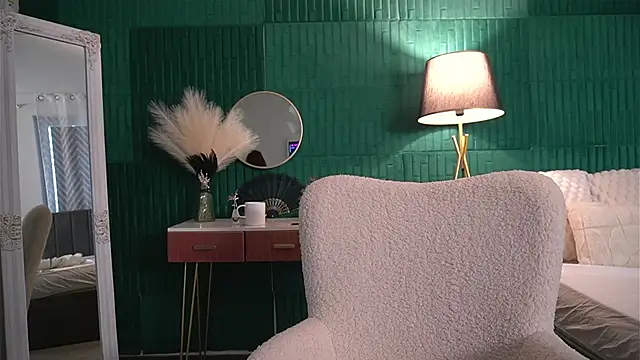 HaileyMoonn live sex cam