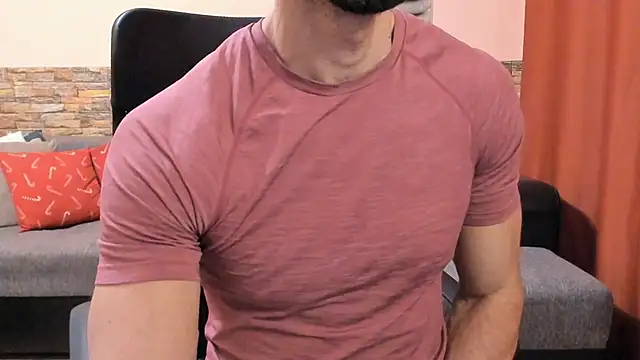 HotHunkTrainer live sex cam