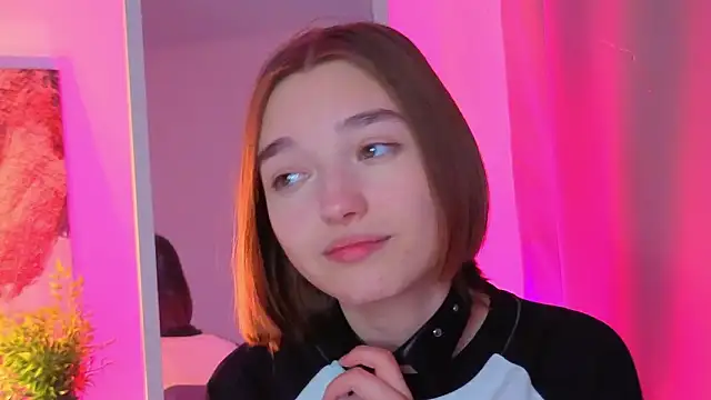 Leyla_crsh's cam snapshot